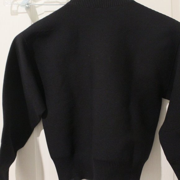 Lululemon Black Sweater - Picture 2 of 4